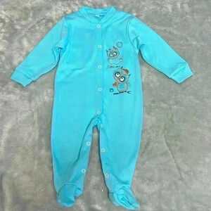 Long sleeve footed sleeper. Size 3 to 6 months (EU  68)